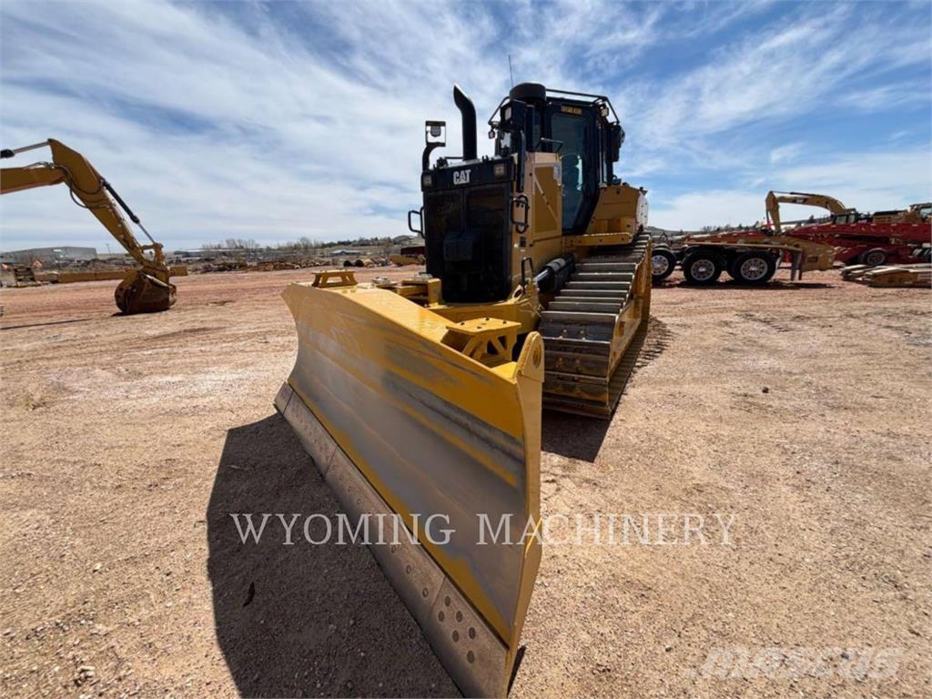 CAT D6 VP Crawler dozers
