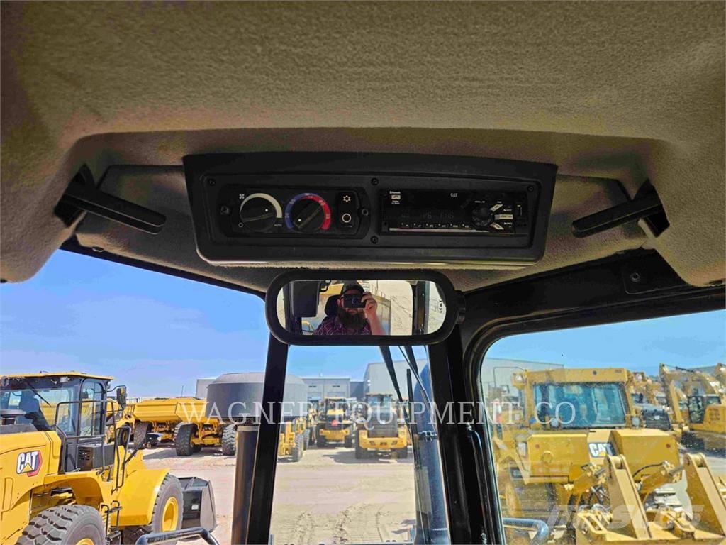 CAT D6 VP Гусеничные бульдозеры