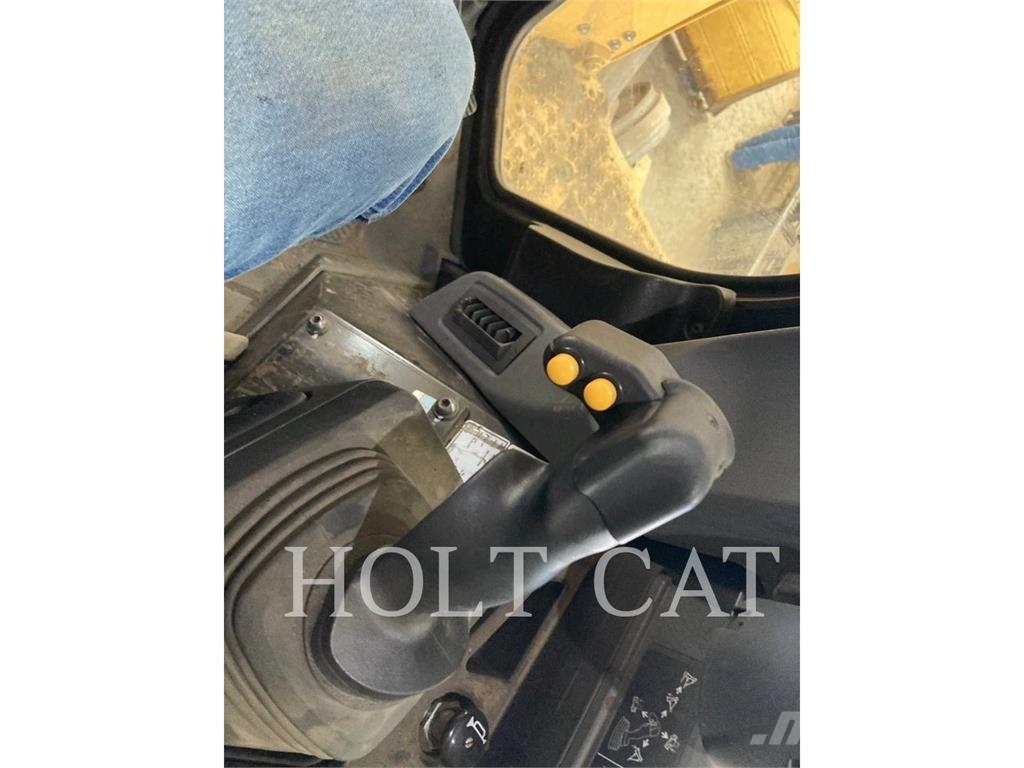 CAT D6 XEVP3 Гусеничные бульдозеры