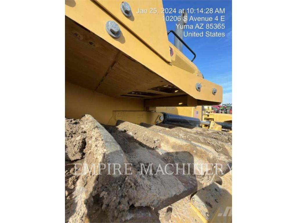 CAT D620PAT TE بلدوزرات مجنزرة