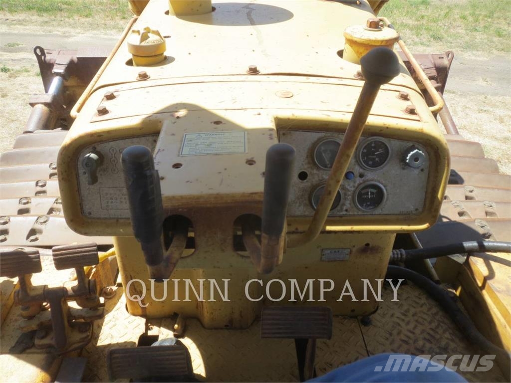 CAT D6C LGP Гусеничные бульдозеры
