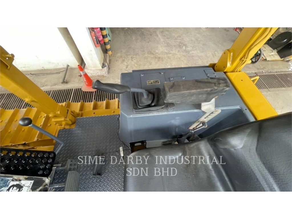 CAT D6G 履帶推土機
