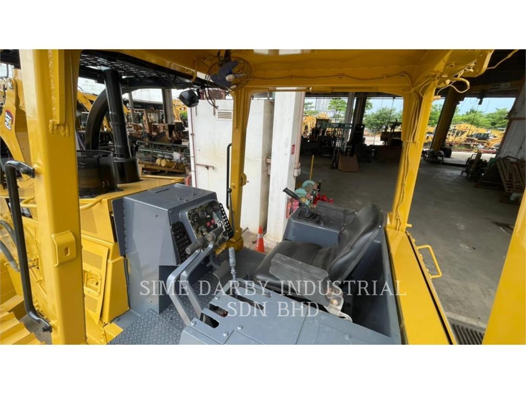 CAT D6G 履帶推土機