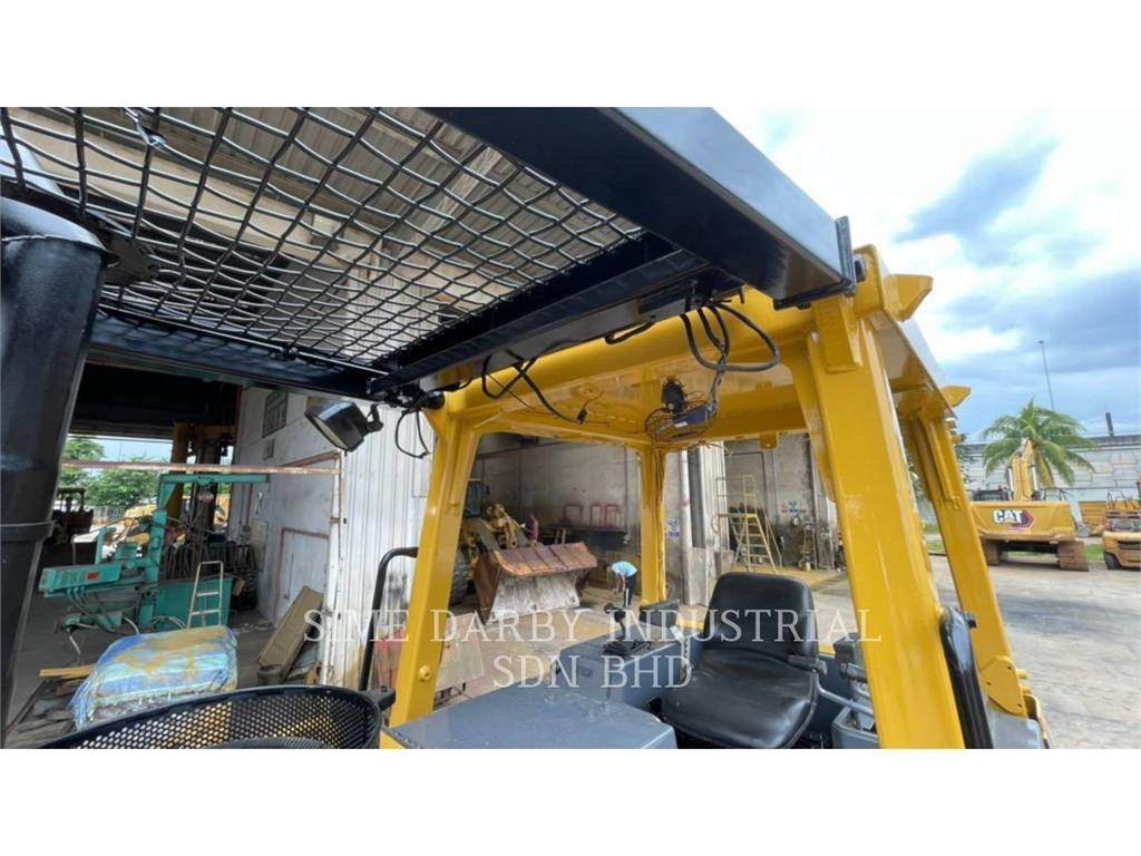 CAT D6G 履帶推土機