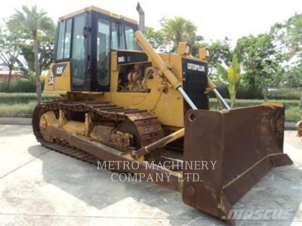 CAT D6G Гусеничные бульдозеры