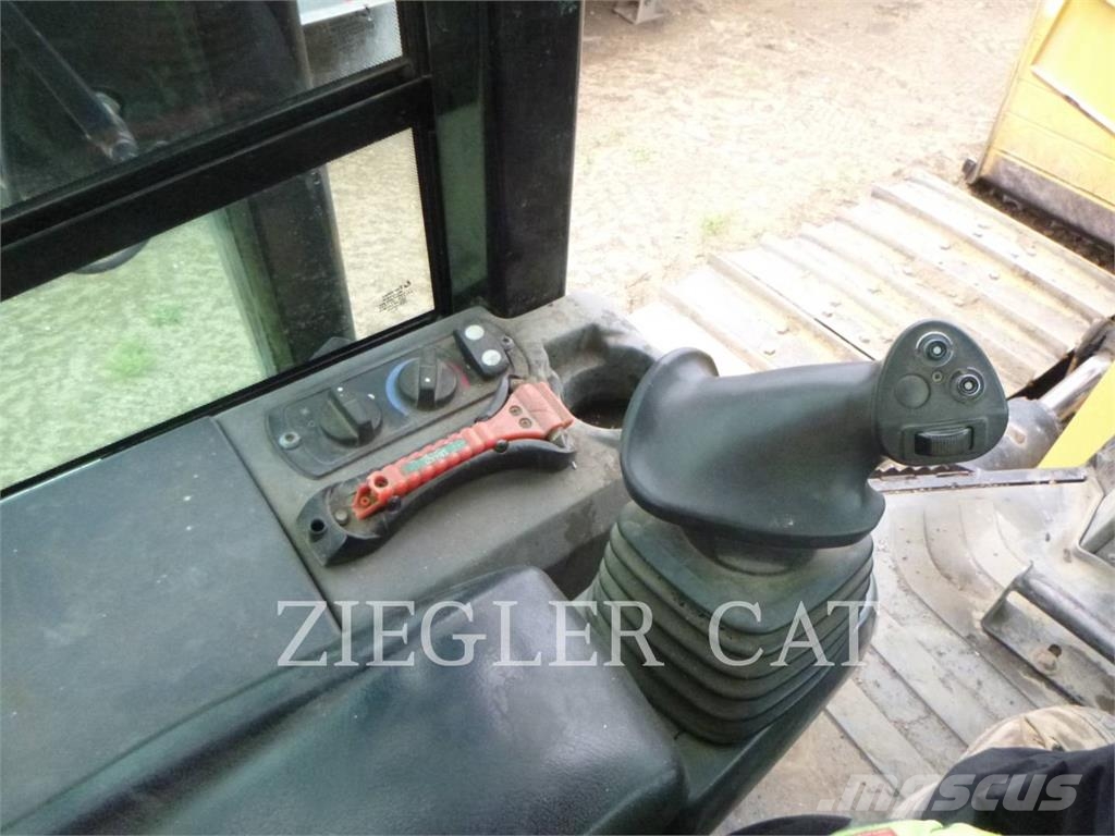 CAT D6K Spycharki gąsienicowe