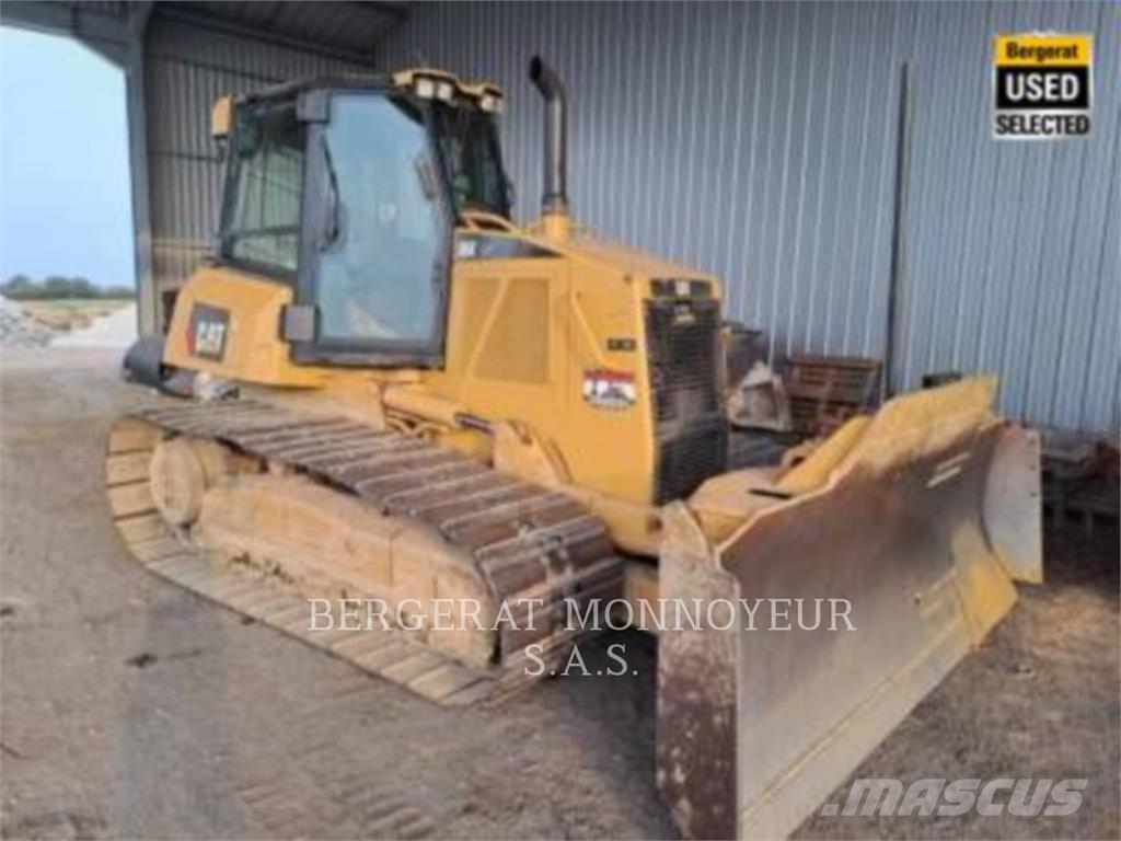CAT D6K LGP بلدوزرات مجنزرة