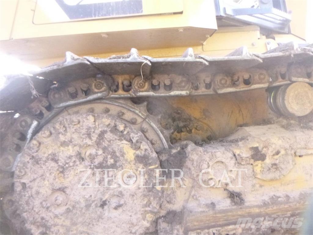 CAT D6K2 Rupsdozers