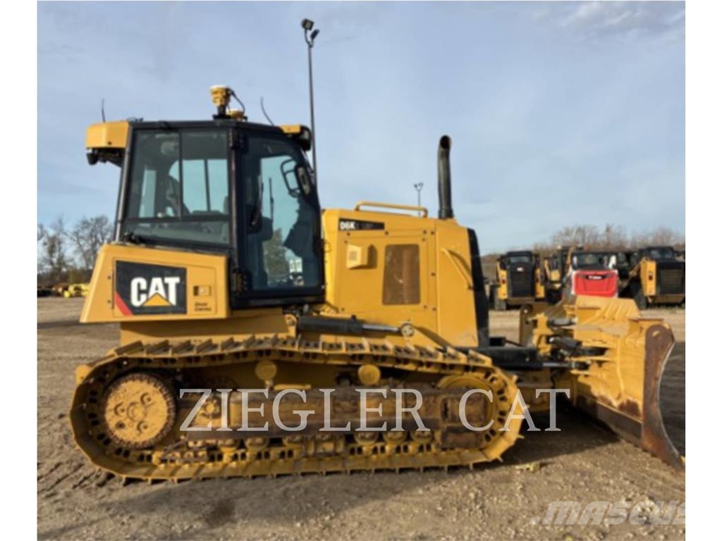 CAT D6K2 Buldožeri gusjeničari