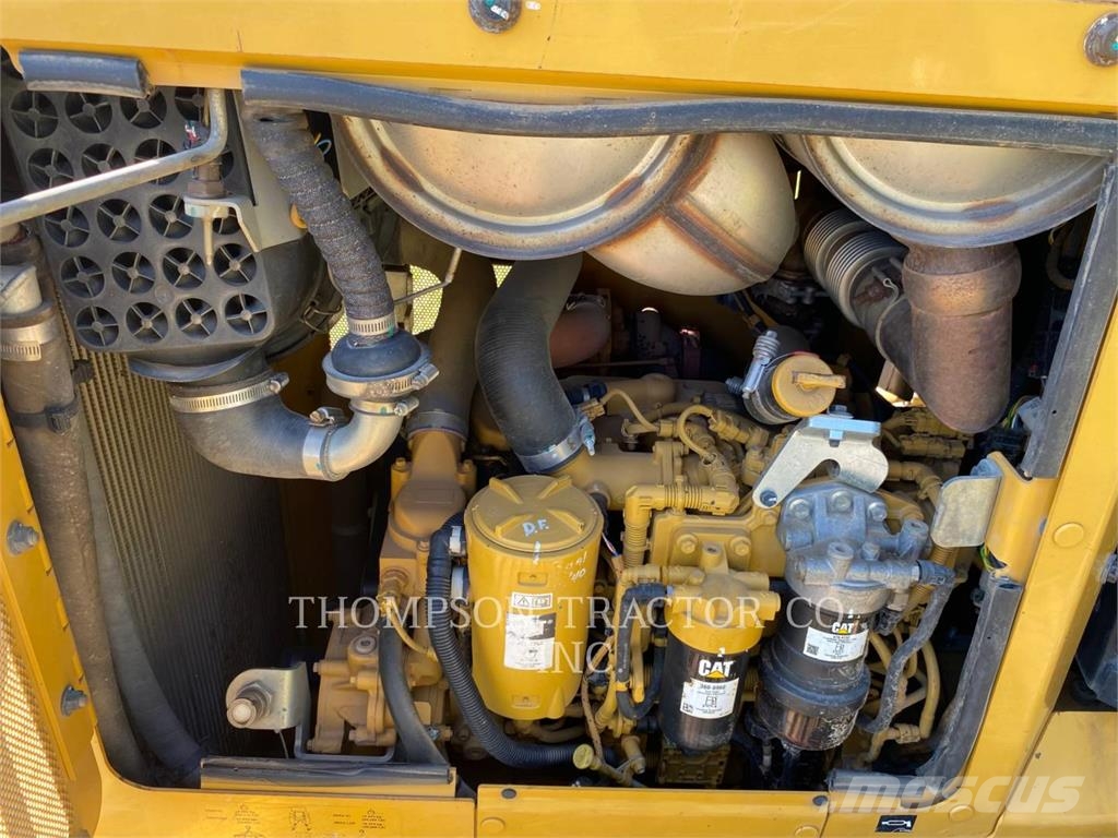 CAT D6K2 Гусеничные бульдозеры