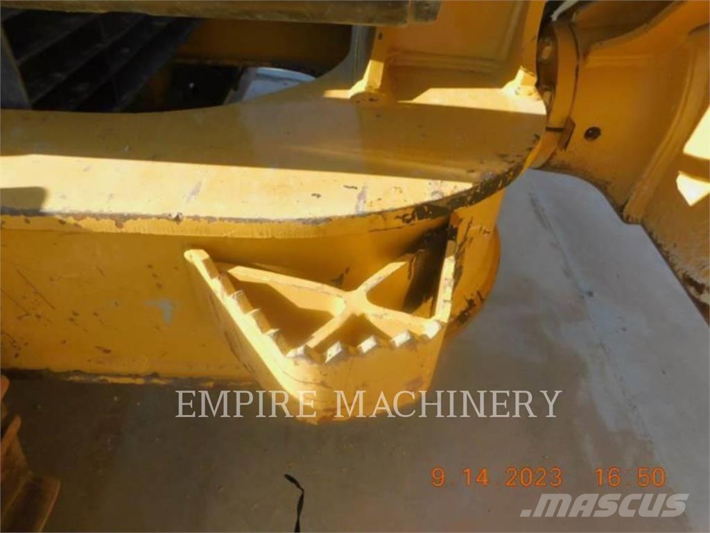 CAT D6K2 ARO Bulldozer på larvebånd
