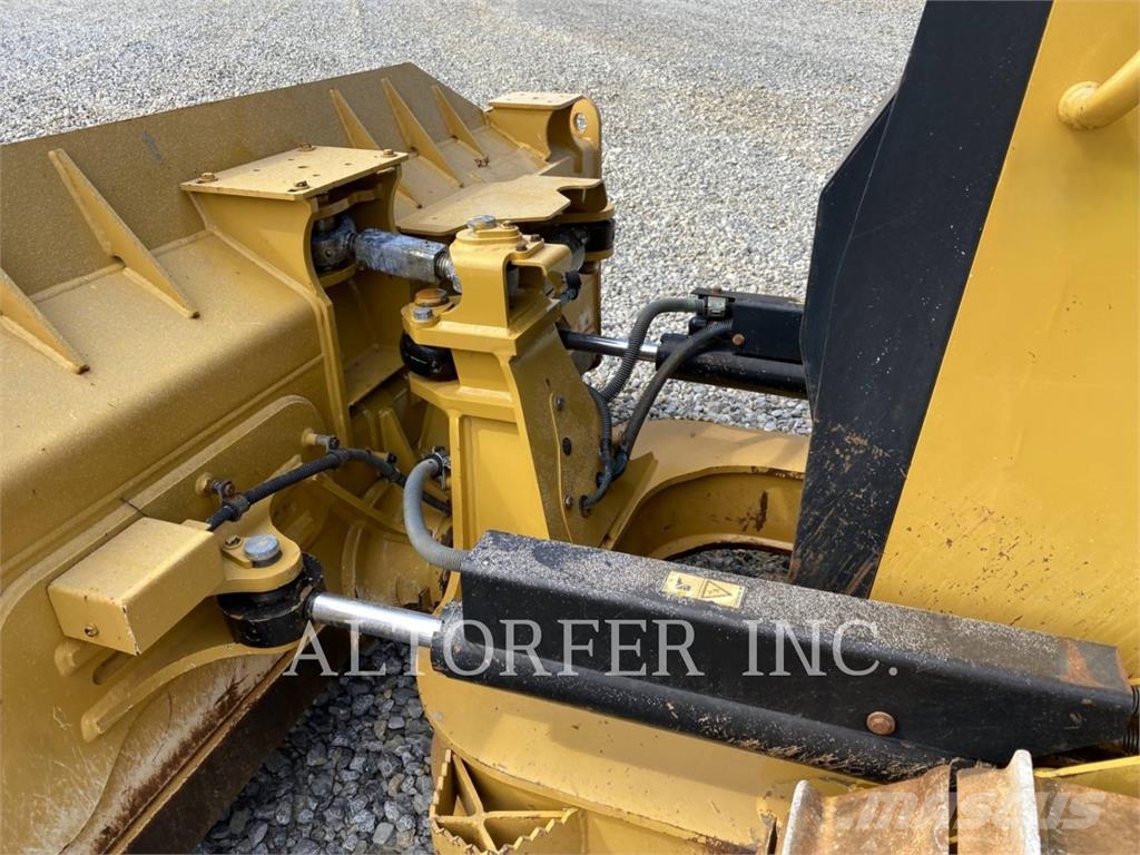 CAT D6K2 XL Bulldozer på larvebånd