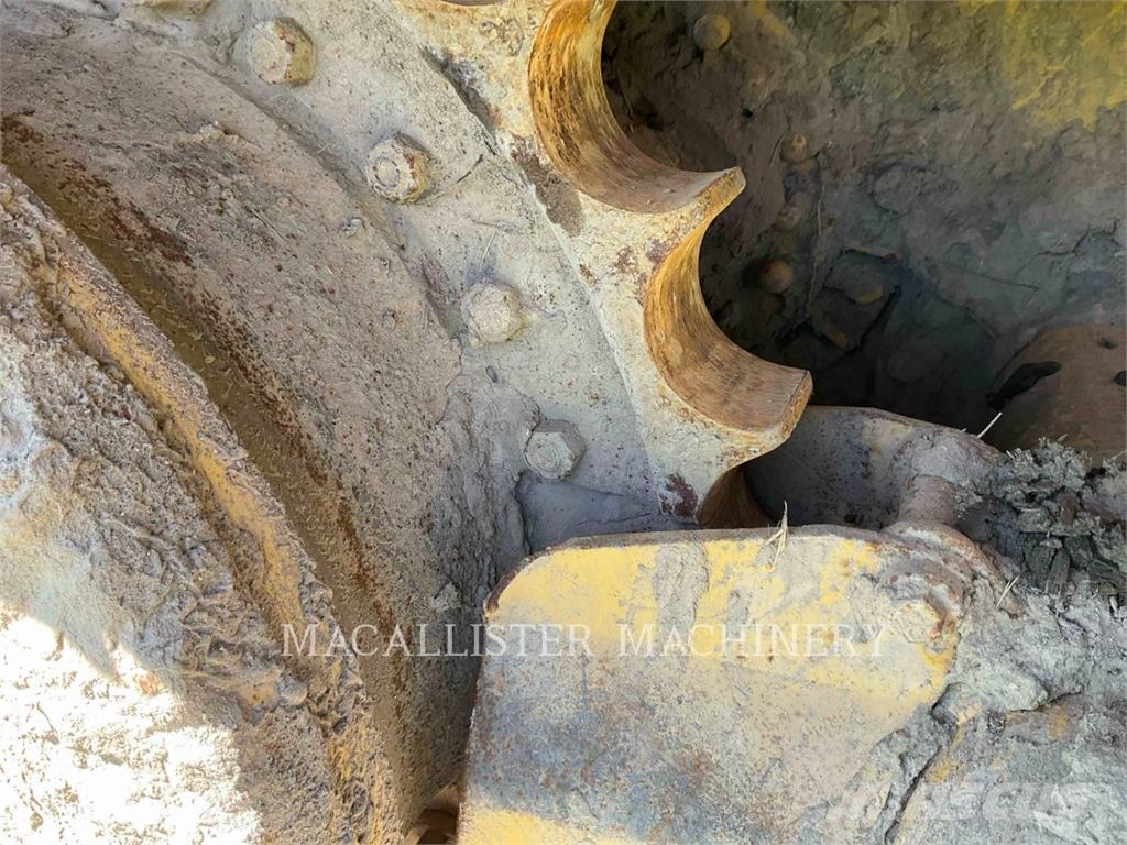 CAT D6K2L AHZ24F+ Μπουλντόζες με ερπύστριες