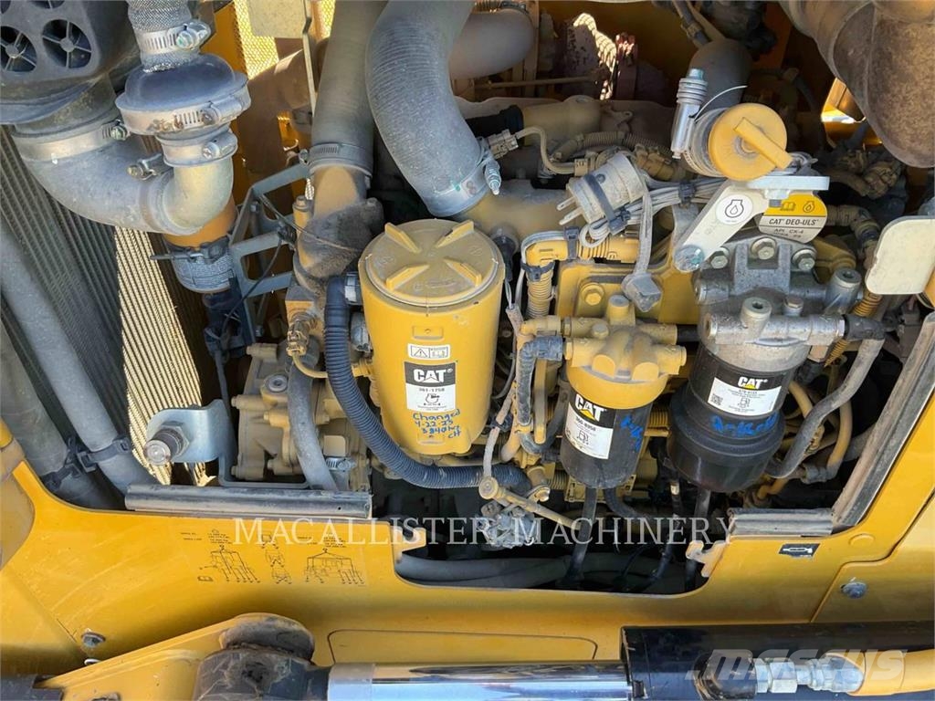 CAT D6K2L AHZ24F+ Μπουλντόζες με ερπύστριες
