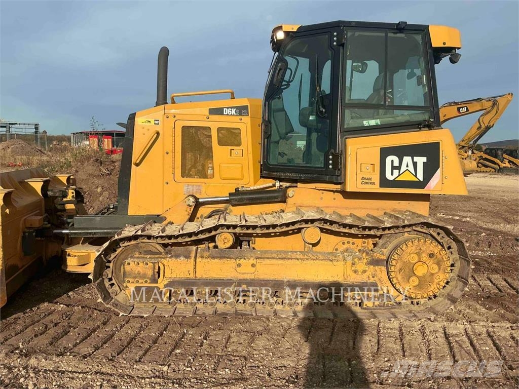 CAT D6K2XL Buldožerji goseničarji