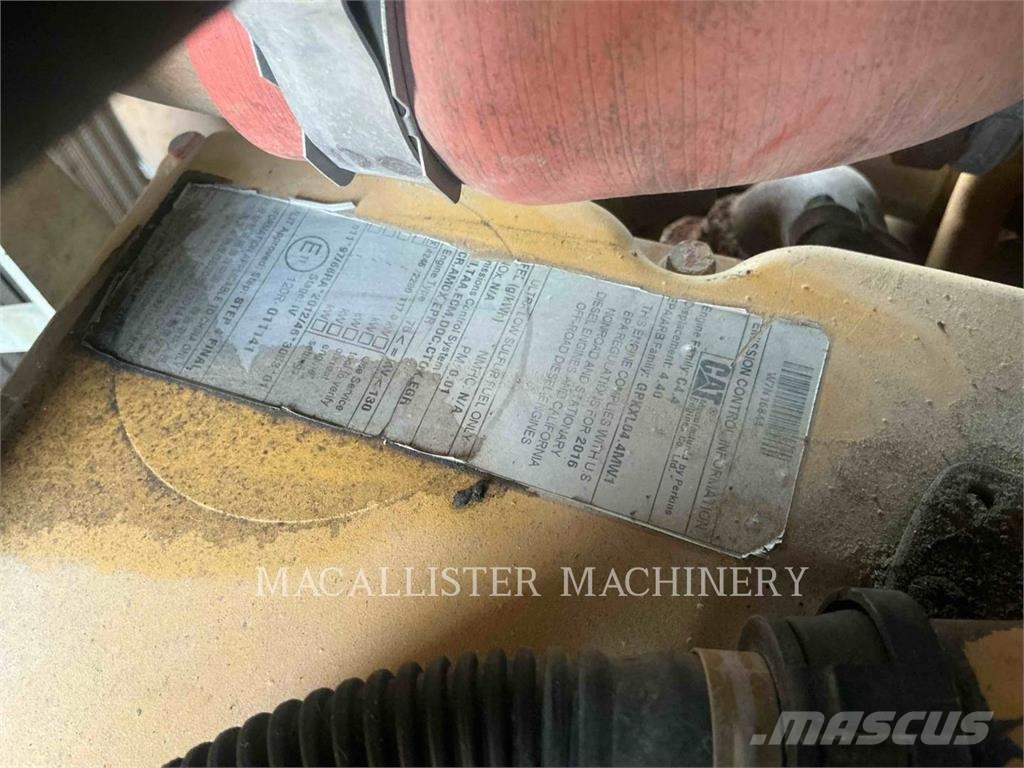 CAT D6K2XL Buldožerji goseničarji