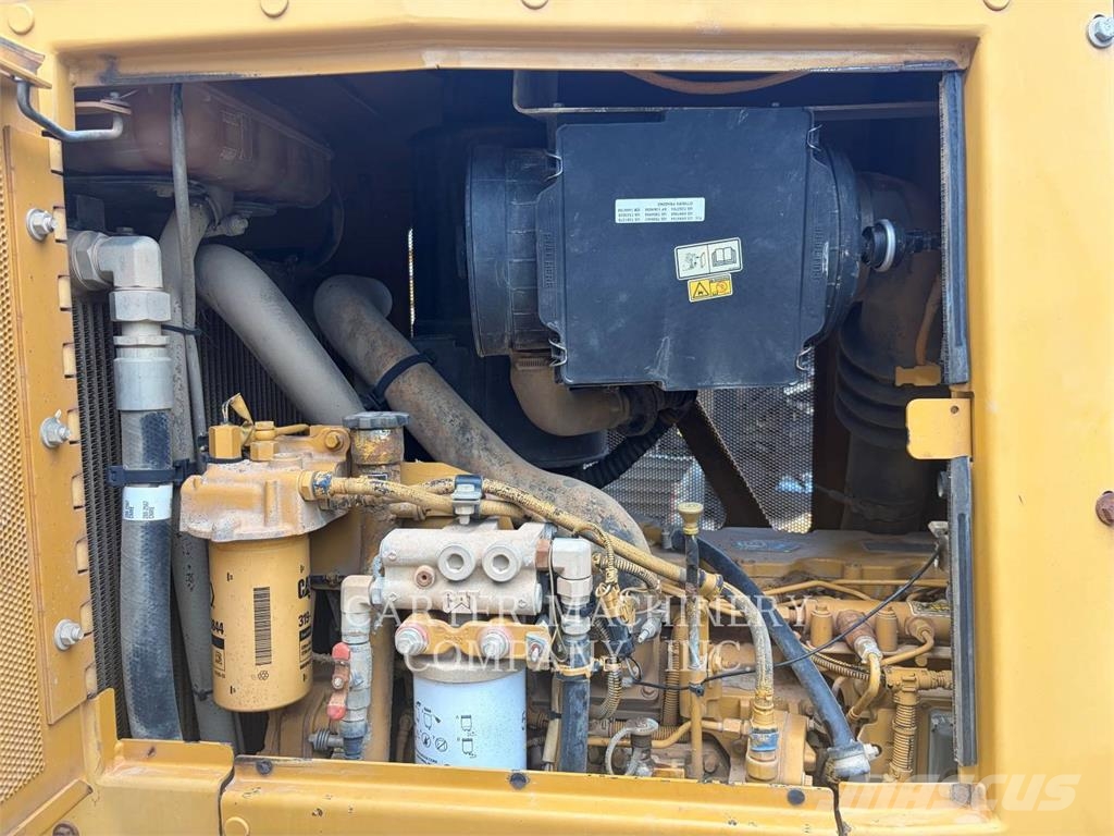 CAT D6KXL 크롤러 도저