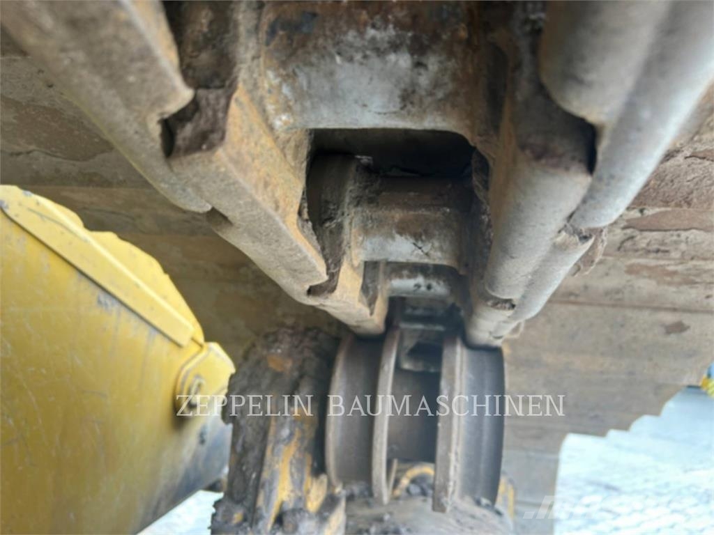 CAT D6L-20A ブルドーザー