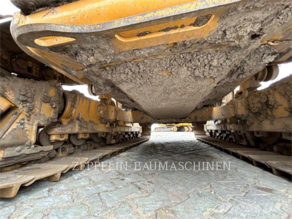CAT D6L-20A ブルドーザー