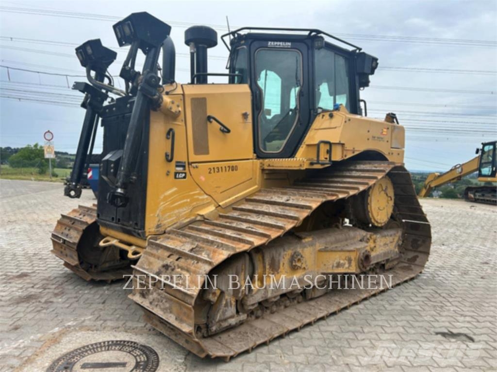 CAT D6L-20A ブルドーザー