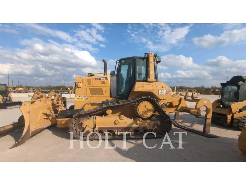 CAT D6N Rupsdozers