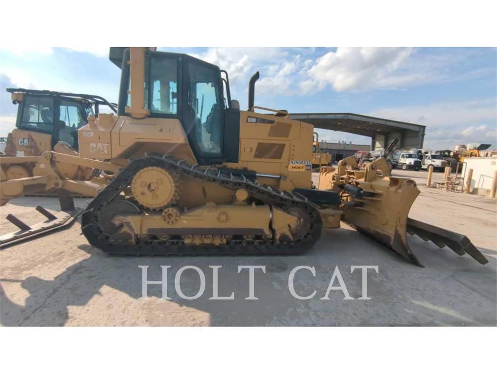 CAT D6N Rupsdozers