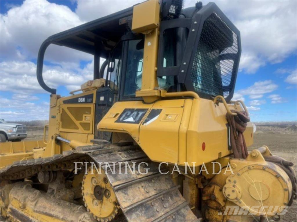 CAT D6N Pásové dozéry