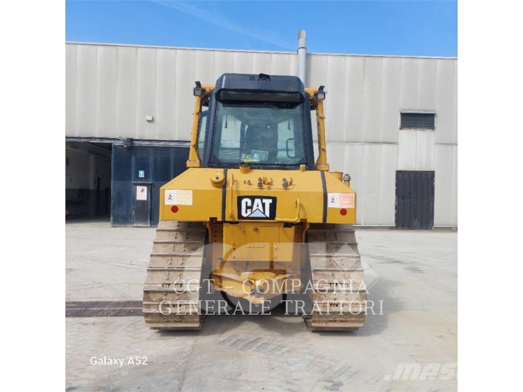 CAT D6N Buldožeri guseničari