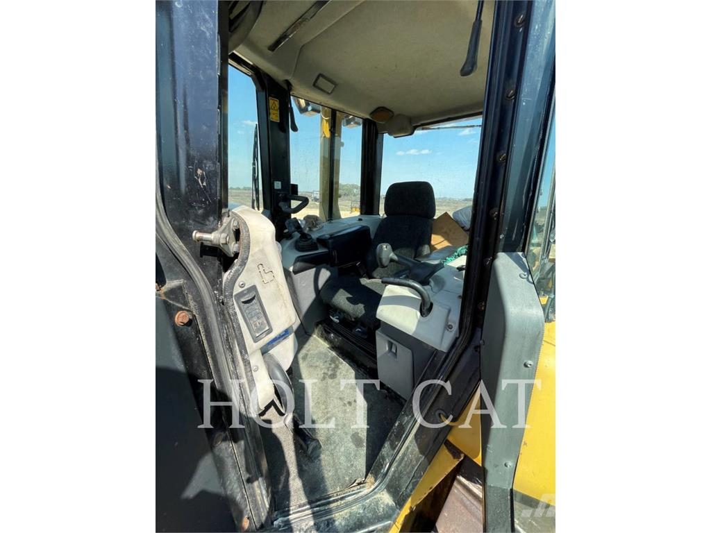CAT D6N LGP 크롤러 도저
