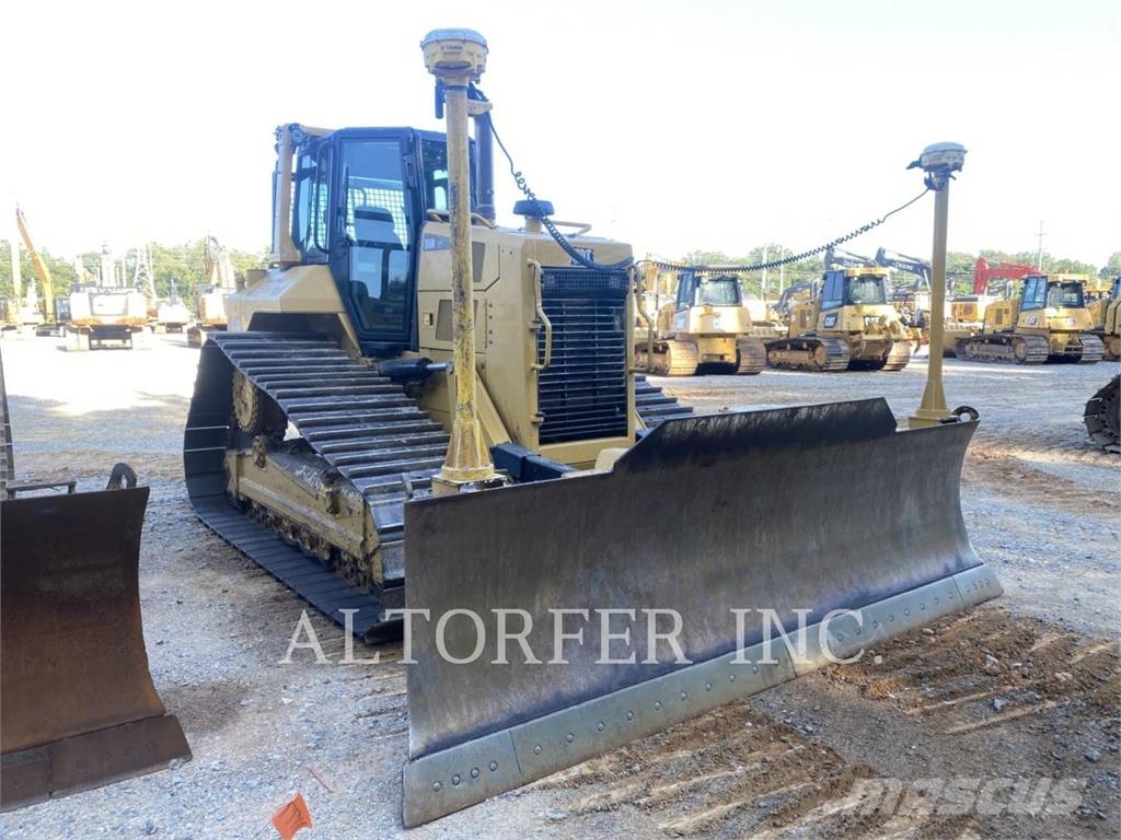 CAT D6N LGP 3D Buldožerji goseničarji