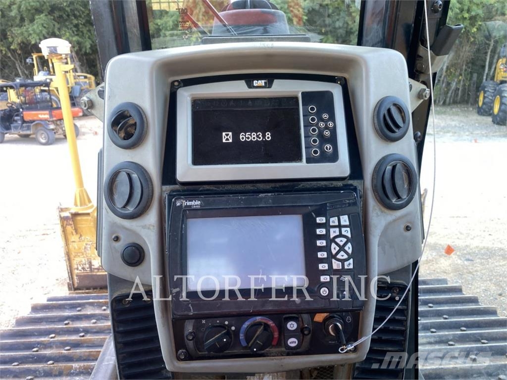 CAT D6N LGP 3D Buldožerji goseničarji
