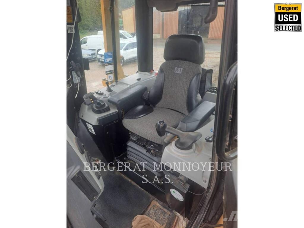 CAT D6N4F LGP Bouteurs sur chenilles