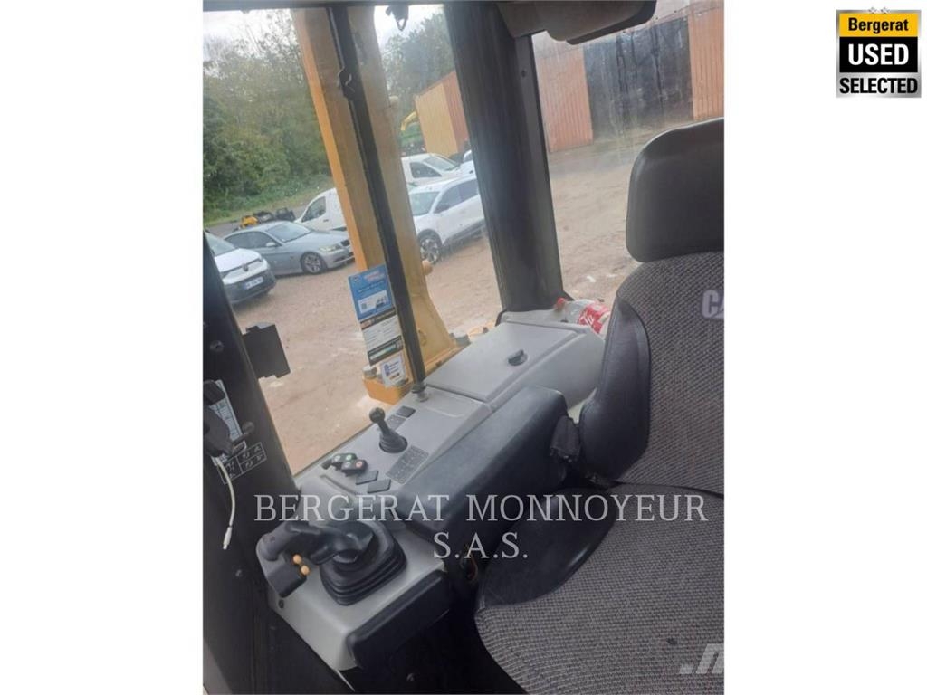 CAT D6N4F LGP Bouteurs sur chenilles
