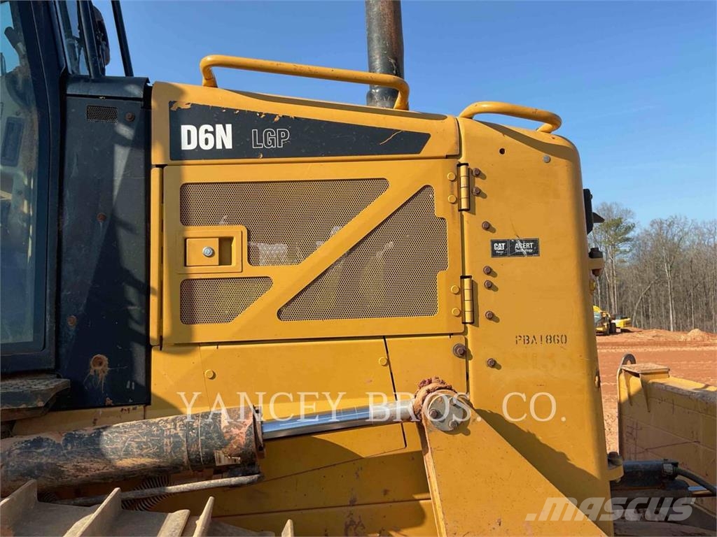 CAT D6NLGP lánctalpas dózerek