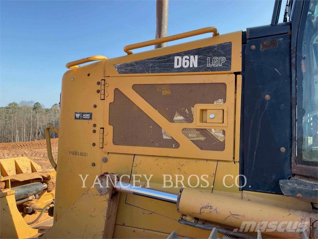 CAT D6NLGP lánctalpas dózerek