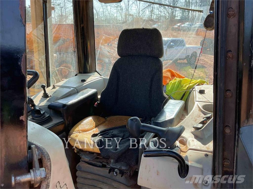 CAT D6NLGP lánctalpas dózerek
