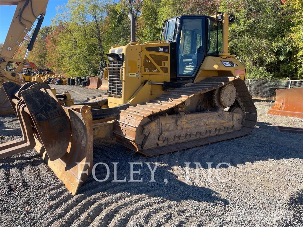 CAT D6NLGP Buldožeri gusjeničari
