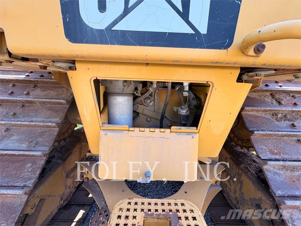 CAT D6NLGP Buldožeri gusjeničari