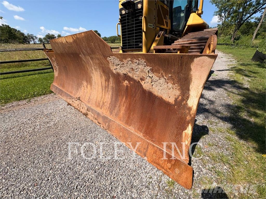 CAT D6NLGP Buldožeri gusjeničari