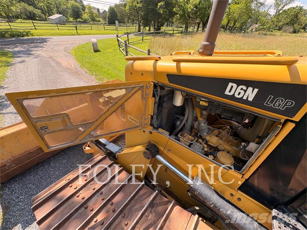 CAT D6NLGP Buldožeri gusjeničari