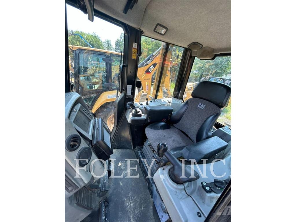 CAT D6NXL Гусеничные бульдозеры