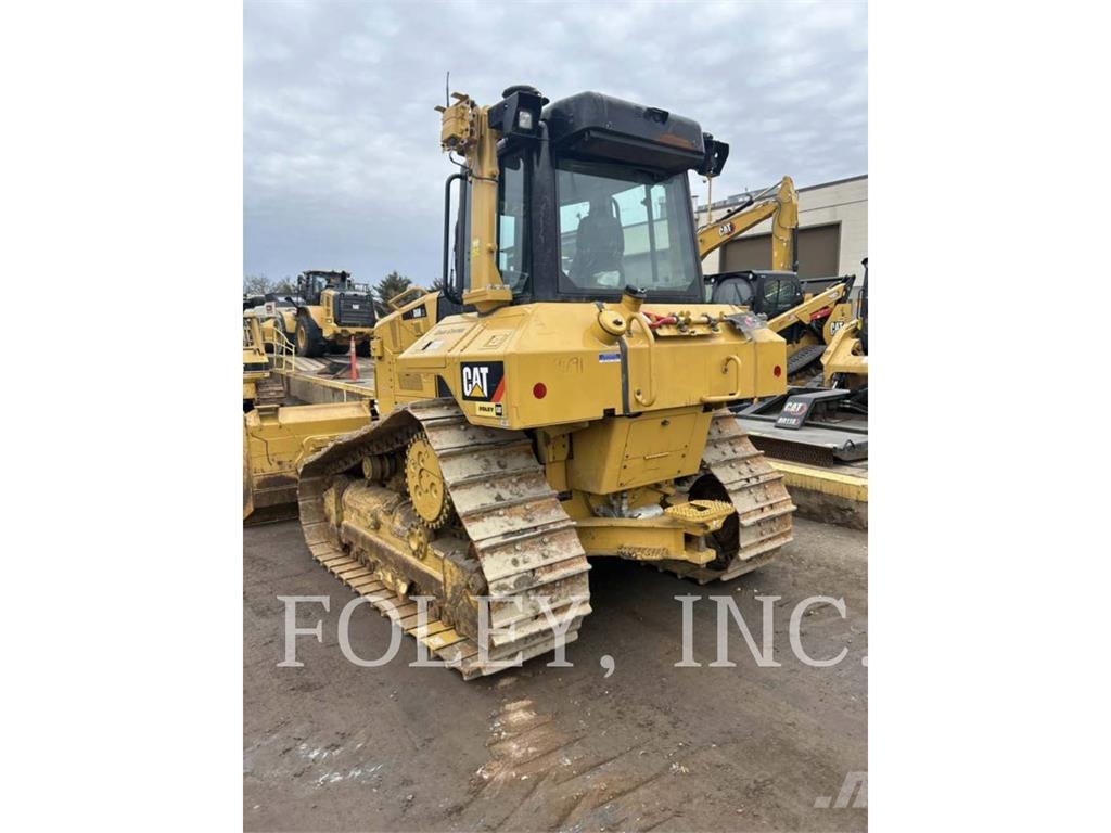 CAT D6NXL Гусеничные бульдозеры