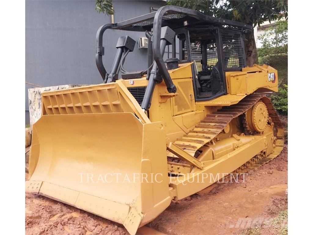 CAT D6R2XL Гусеничные бульдозеры