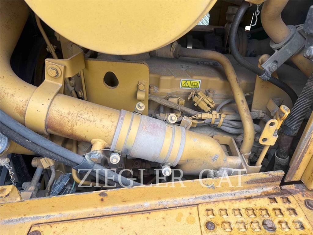 CAT D6RII 履帶推土機