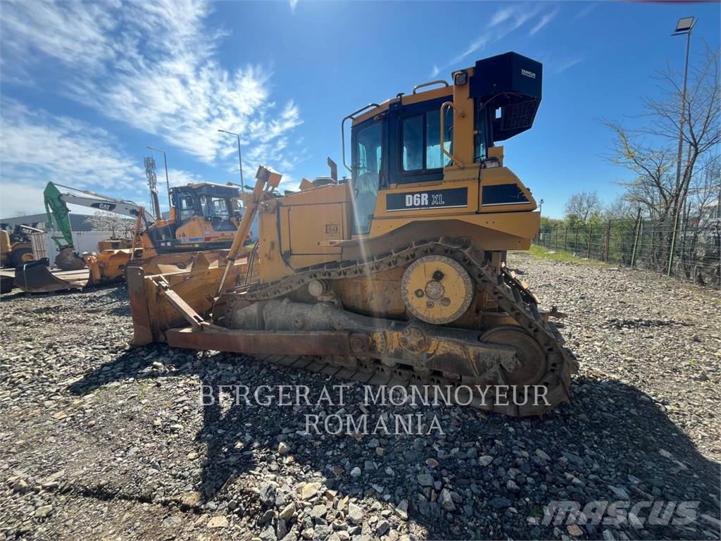 CAT D6RIIXL Buldožeri guseničari