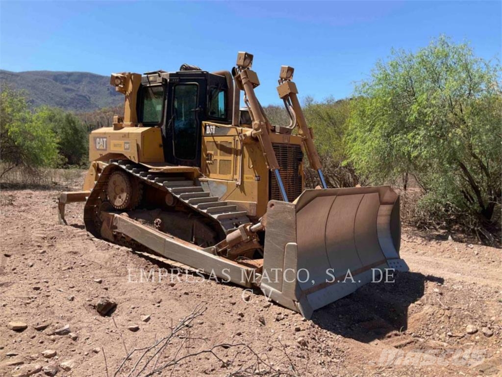 CAT D6T Гусеничные бульдозеры