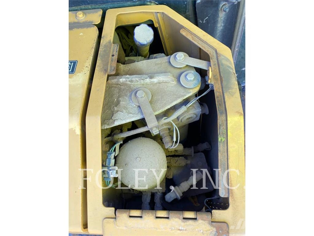 CAT D6T 크롤러 도저