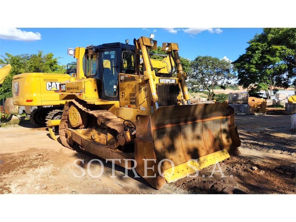 CAT D6T 履帶推土機