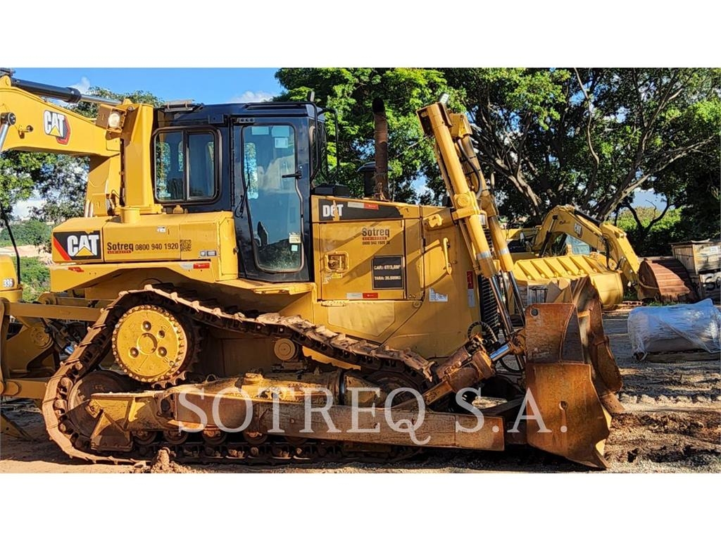 CAT D6T 履帶推土機