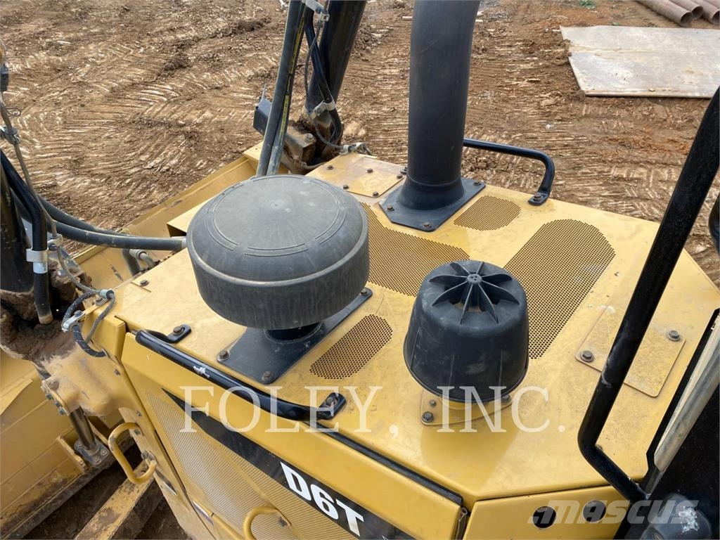 CAT D6T Crawler dozers